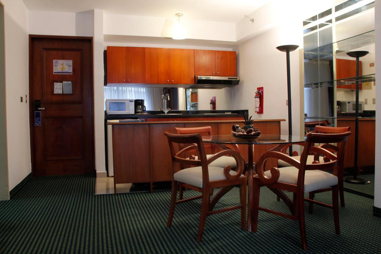 Hotel Altamira Suites Caracas Buitenkant foto